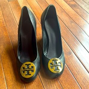 Tory Burch leather heels Size: 11